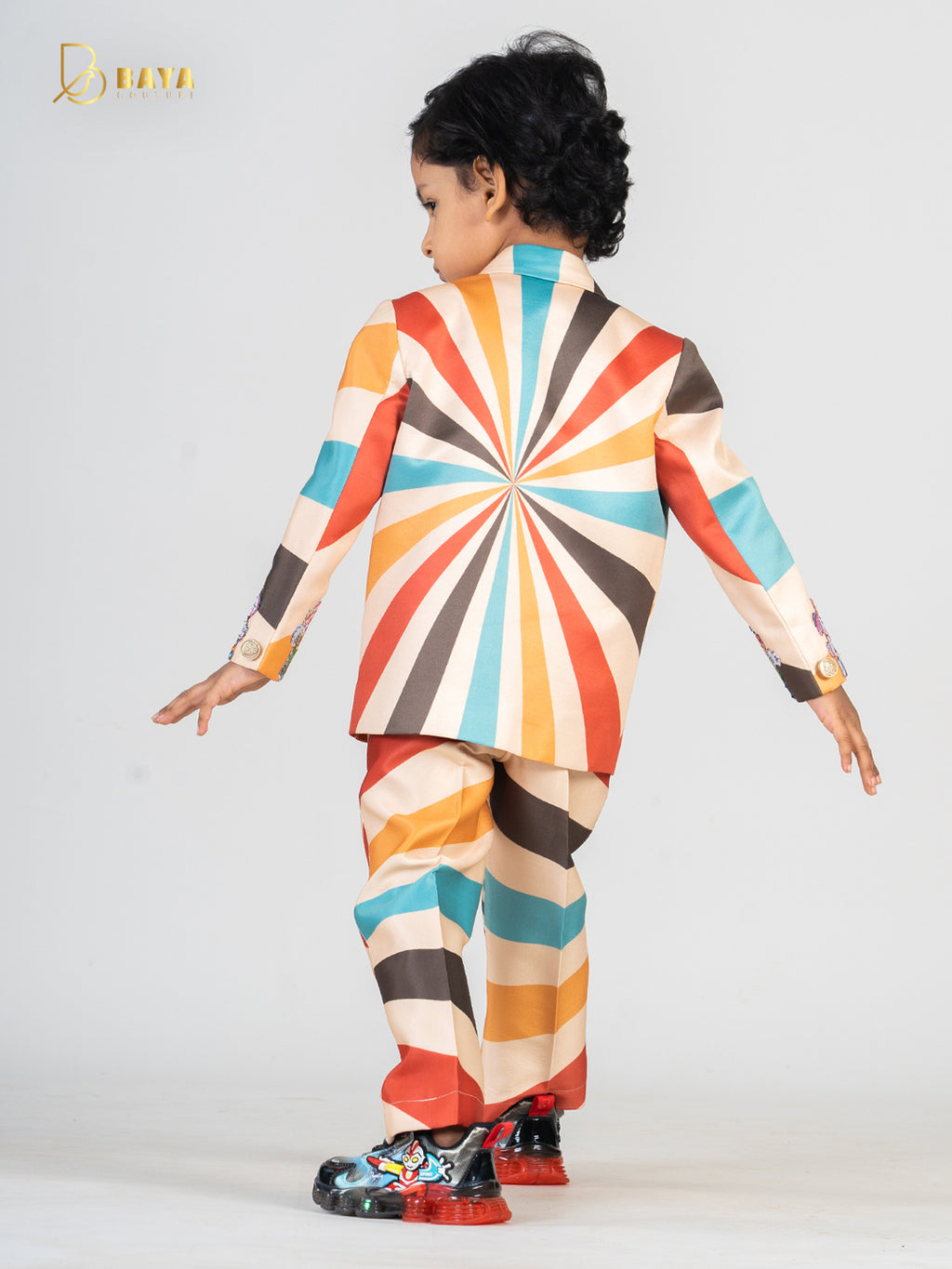 CLOWN EMBROIDERD BLAZER SET