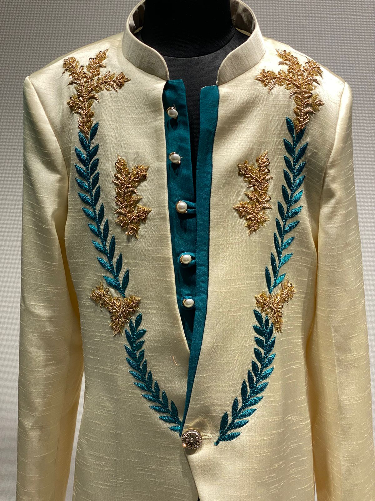 Handwork indo western. (Set of 2)