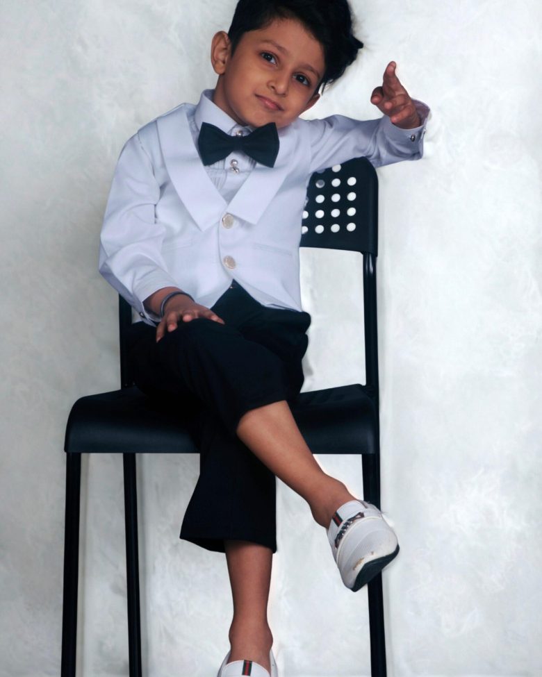 White waist coat set of 4